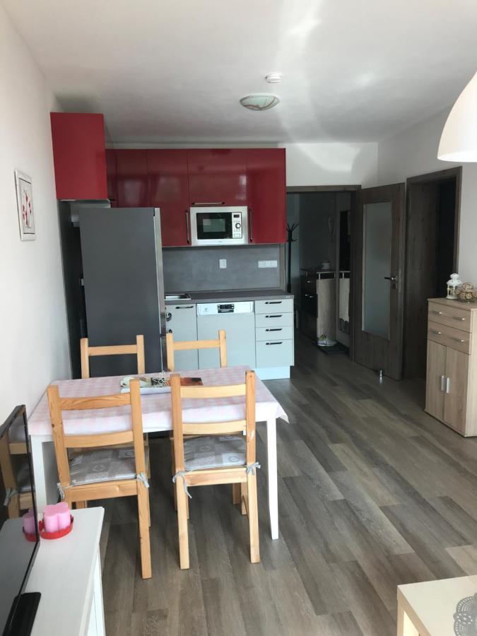 Apartman Plovarna Apartment Каменице над Липоу Екстериор снимка